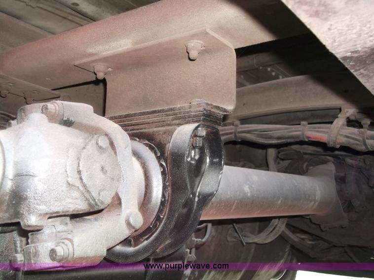 image for item B5026 1996 Freightliner FLD120 semi truck