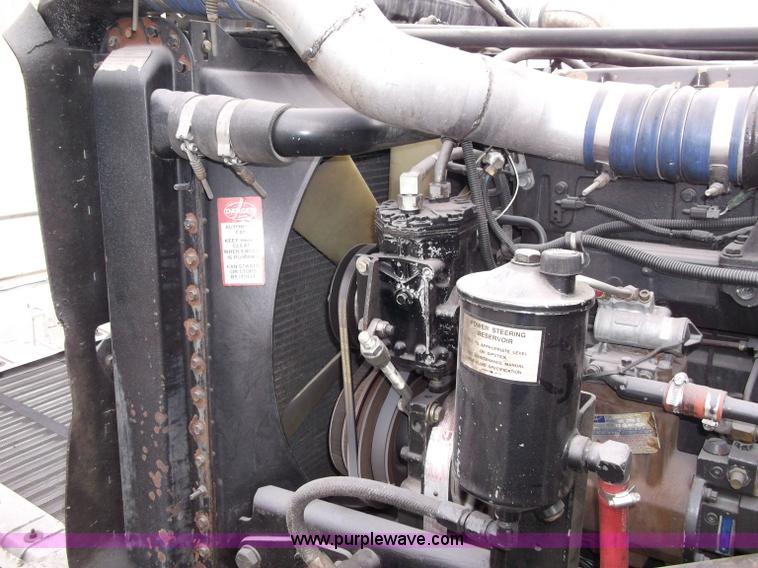 image for item B5026 1996 Freightliner FLD120 semi truck