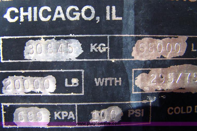 image for item D8547 1999 Great Dane 7411TP-SA 48' box trailer