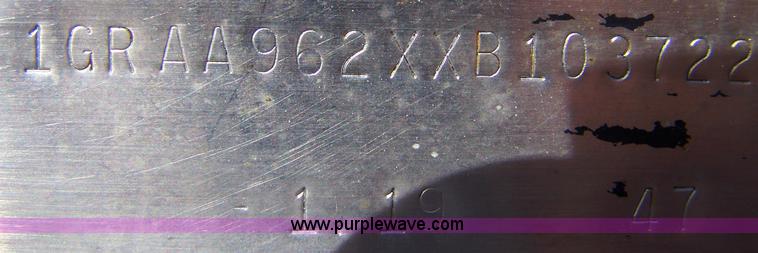 image for item D8547 1999 Great Dane 7411TP-SA 48' box trailer