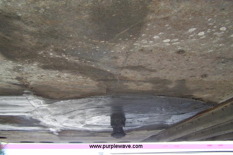 image for item D8548 2000 Great Dane 7411TP-SA 48' box trailer