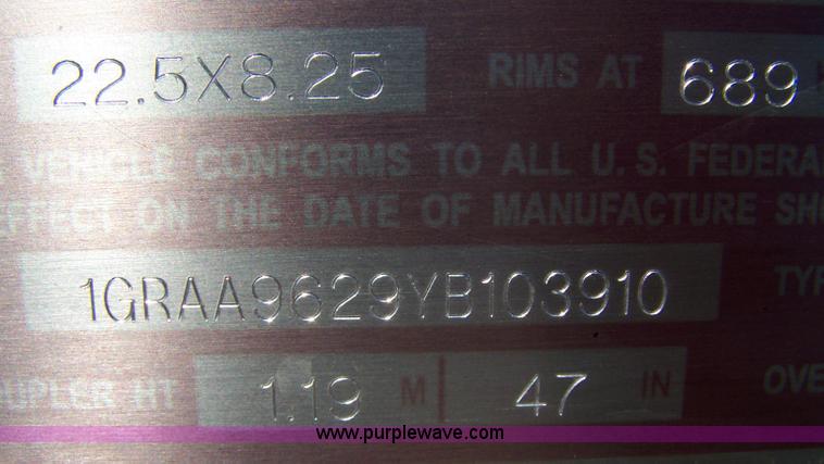 image for item D8548 2000 Great Dane 7411TP-SA 48' box trailer