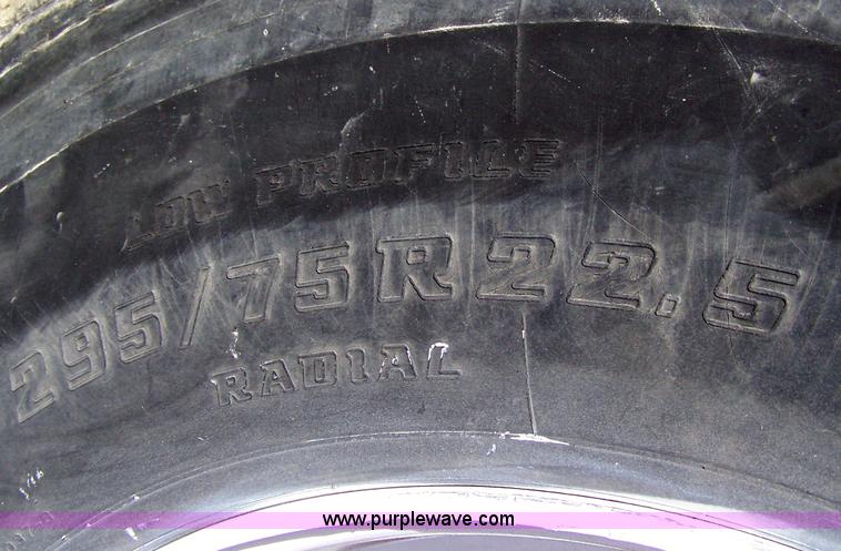 image for item D8548 2000 Great Dane 7411TP-SA 48' box trailer