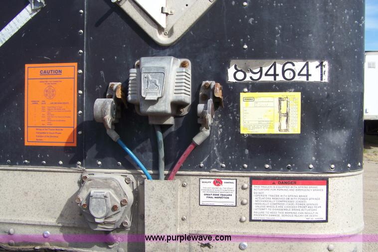 image for item D8549 1998 Great Dane 734TA 48' box trailer