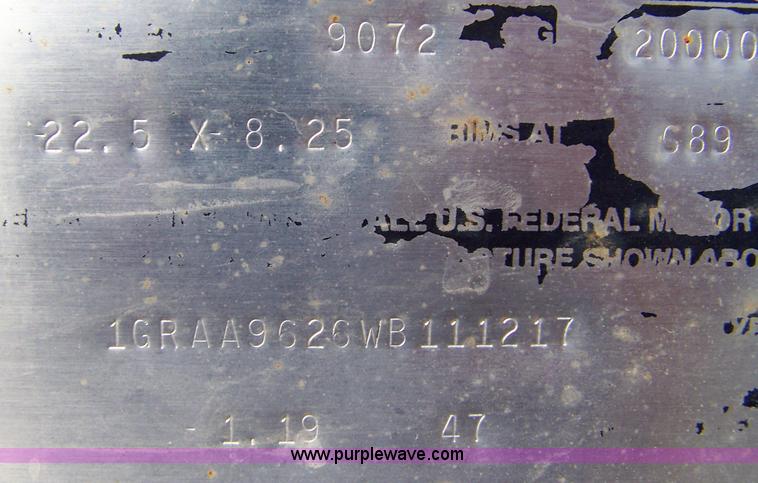 image for item D8549 1998 Great Dane 734TA 48' box trailer