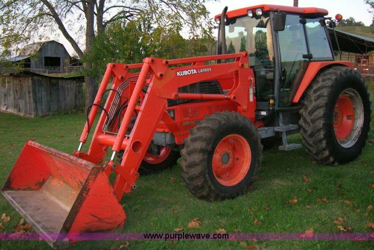 image for item A1495 2002 Kubota M120 MFWD tractor with loader