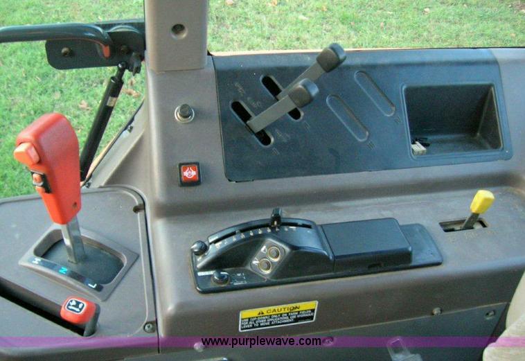 image for item A1495 2002 Kubota M120 MFWD tractor with loader