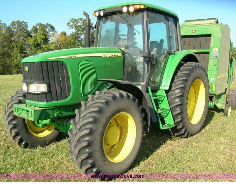 image for item A1496 2005 John Deere 7320 MFWD tractor