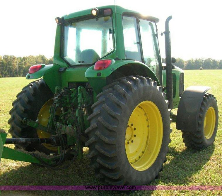 image for item A1496 2005 John Deere 7320 MFWD tractor