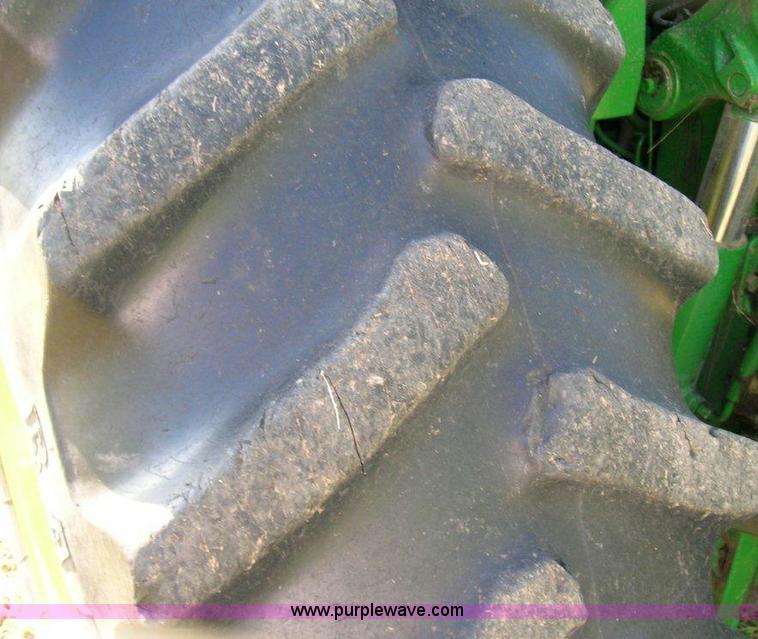 image for item A1496 2005 John Deere 7320 MFWD tractor