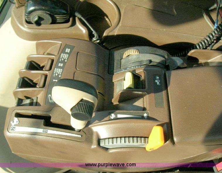 image for item A1496 2005 John Deere 7320 MFWD tractor