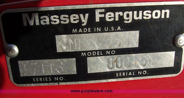 image for item A1527 Massey-Ferguson 1050 loader and bucket