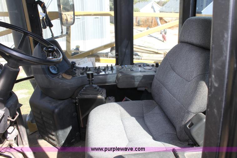 image for item A2929 2000 Terra Gator 6103 sprayer