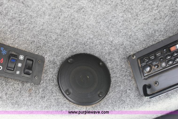 image for item A2929 2000 Terra Gator 6103 sprayer