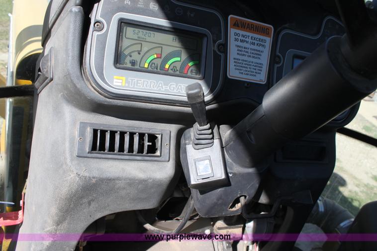 image for item A2929 2000 Terra Gator 6103 sprayer