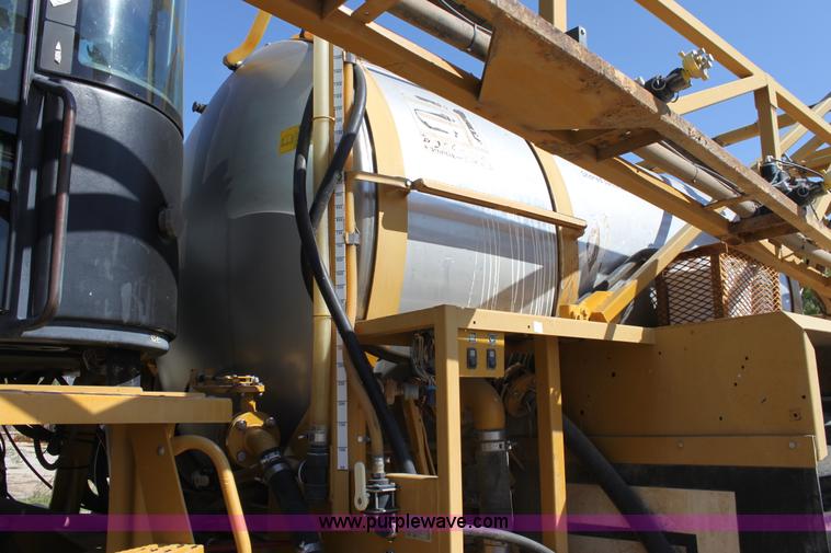 image for item A2929 2000 Terra Gator 6103 sprayer
