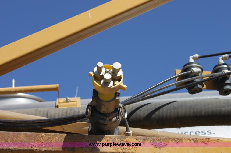 image for item A2929 2000 Terra Gator 6103 sprayer