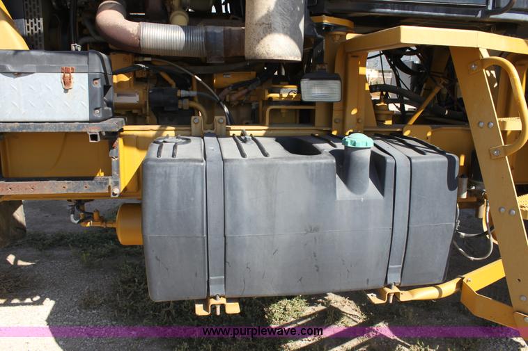 image for item A2929 2000 Terra Gator 6103 sprayer