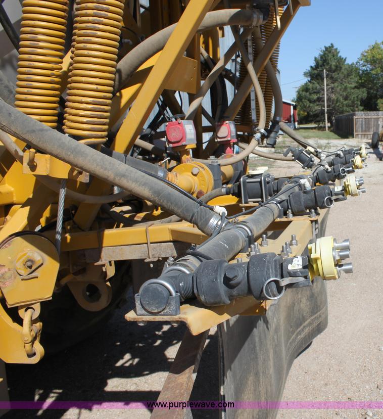 image for item A2929 2000 Terra Gator 6103 sprayer