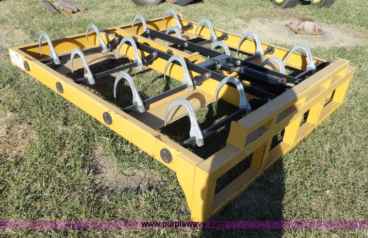 image for item A3177 Agway Accumul 8 bale grabber