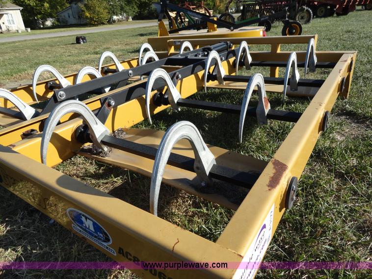 image for item A3177 Agway Accumul 8 bale grabber