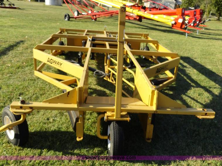 image for item A3178 Agway Accumul 8 bale stacker