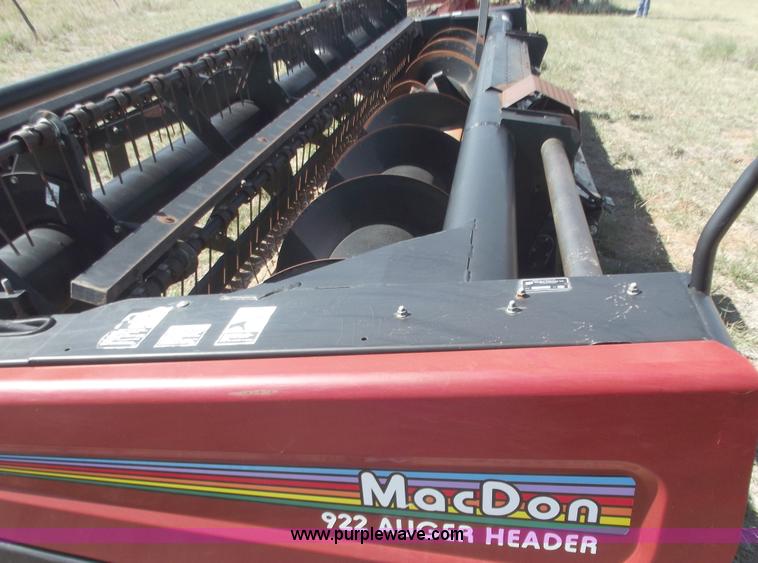 image for item A5368 2002 Mac Don 922 16' auger header