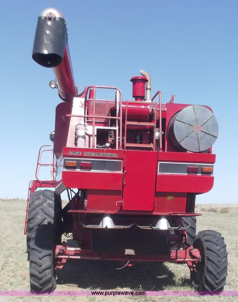 image for item A5370 Case IH 1680 combine