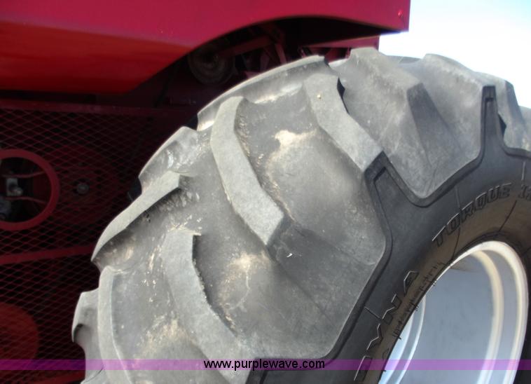 image for item A5370 Case IH 1680 combine