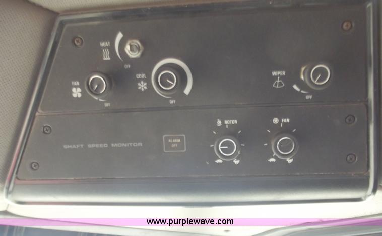 image for item A5370 Case IH 1680 combine