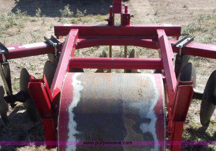 image for item A5377 2010 Lindsay pivot track closer