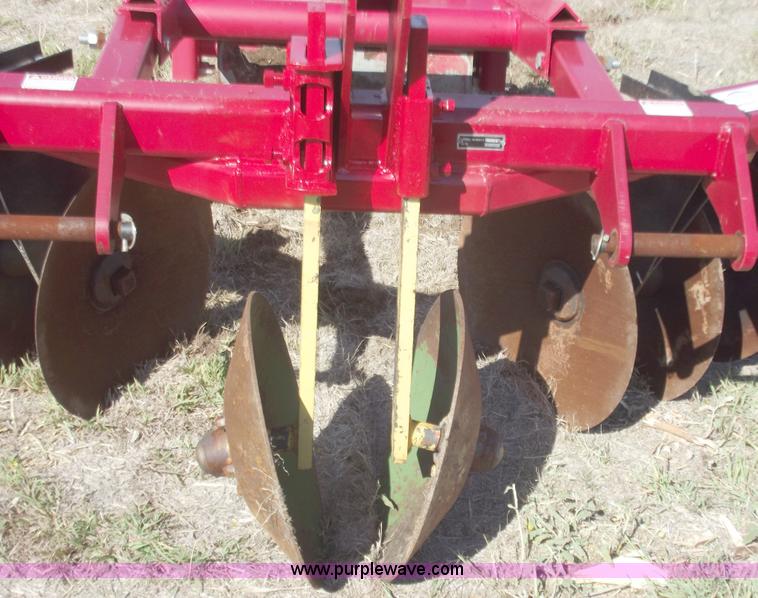 image for item A5377 2010 Lindsay pivot track closer