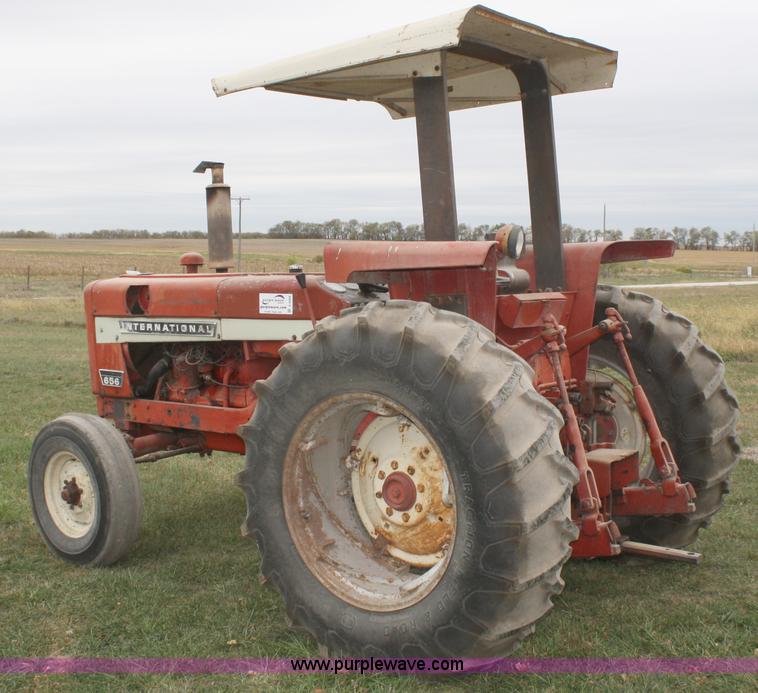 image for item A6508 1971 International 656 tractor