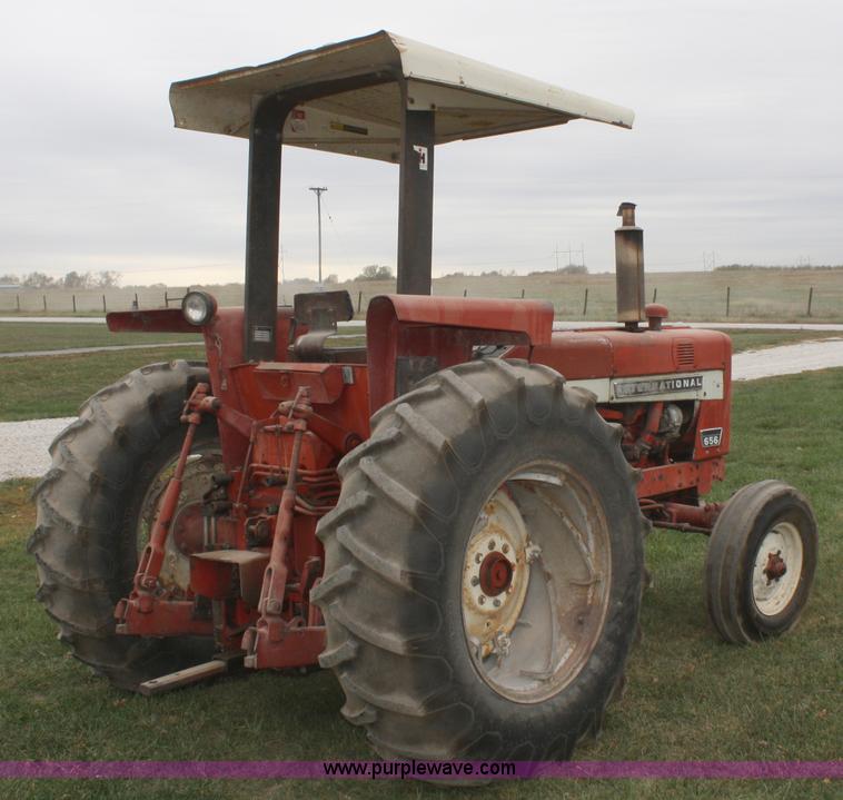 image for item A6508 1971 International 656 tractor