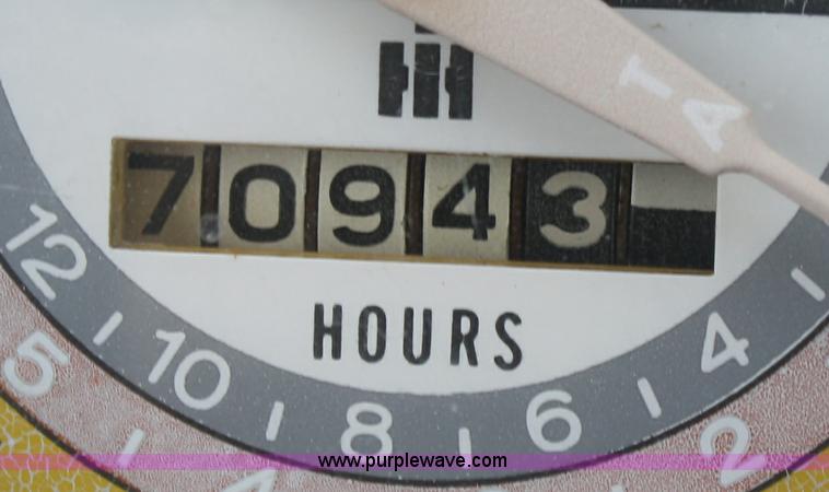 image for item A6508 1971 International 656 tractor