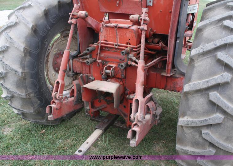 image for item A6508 1971 International 656 tractor