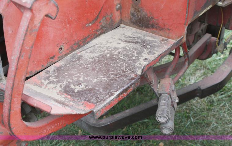 image for item A6508 1971 International 656 tractor