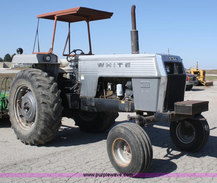 image for item A6515 1976 White Field Boss 2-70 tractor