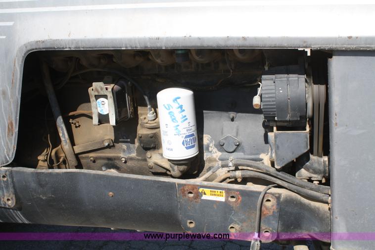 image for item A6515 1976 White Field Boss 2-70 tractor