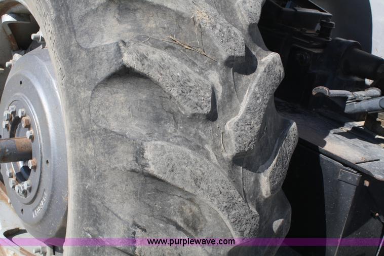 image for item A6515 1976 White Field Boss 2-70 tractor