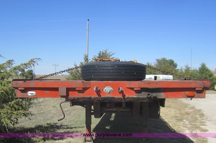 image for item B5515 1979 Delta flatbed trailer