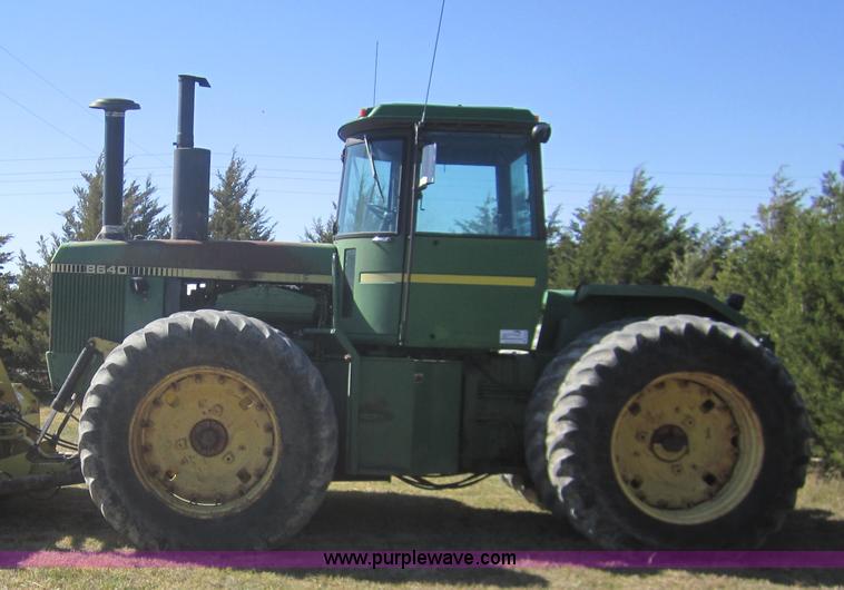 image for item B5520 1981 John Deere 8640 4WD tractor