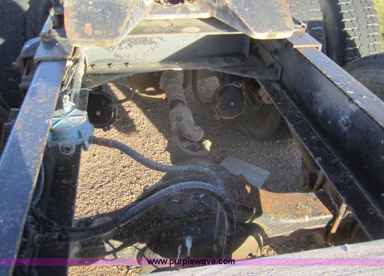 image for item B5529 1981 Kenworth W900 semi truck