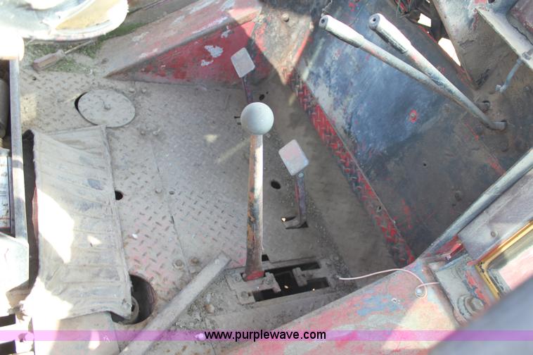 image for item B8520 1968 Versatile 4WD tractor