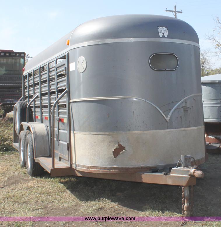 image for item B8560 1998 WW 18' tandem axle livestock trailer