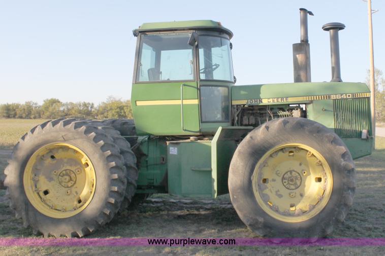 image for item B8580 1982 John Deere 8630 4WD tractor