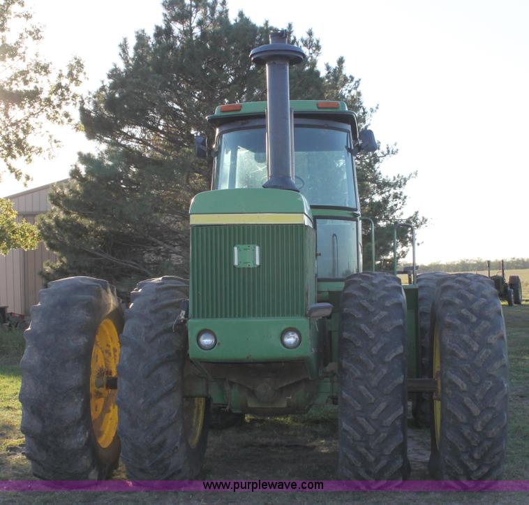 image for item B8580 1982 John Deere 8630 4WD tractor