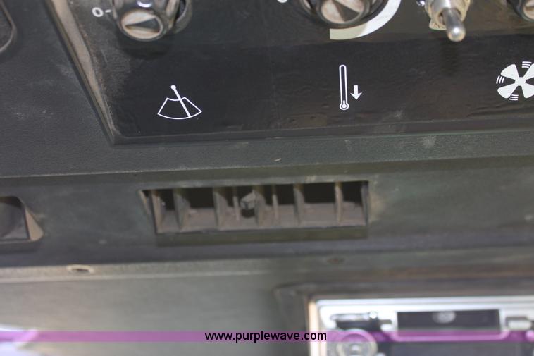 image for item B8580 1982 John Deere 8630 4WD tractor