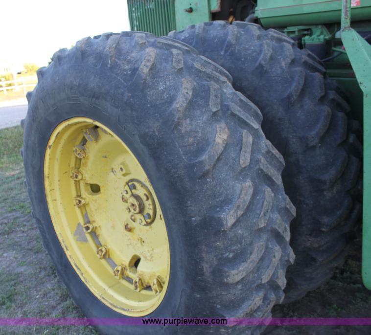 image for item B8580 1982 John Deere 8630 4WD tractor
