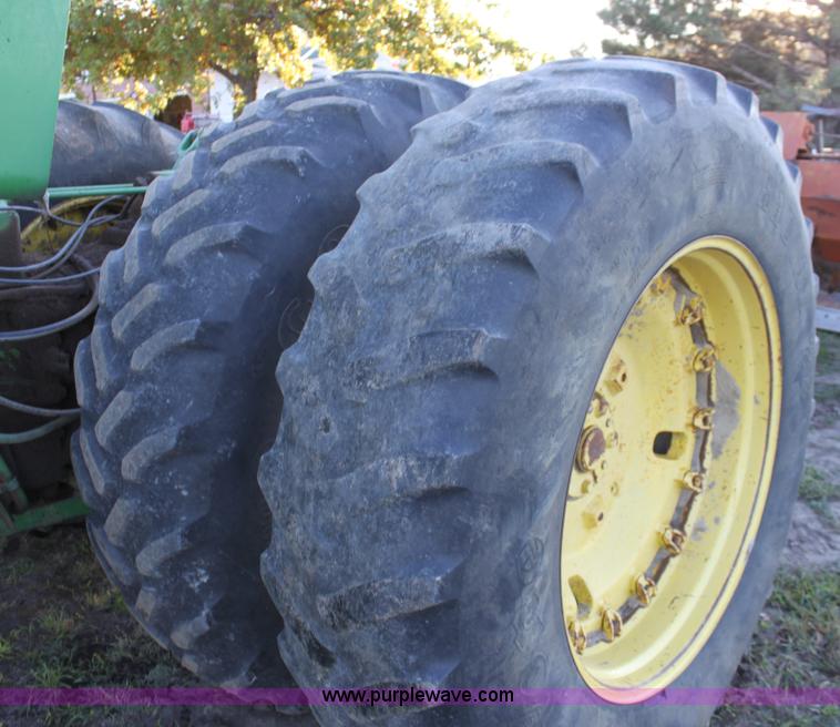 image for item B8580 1982 John Deere 8630 4WD tractor